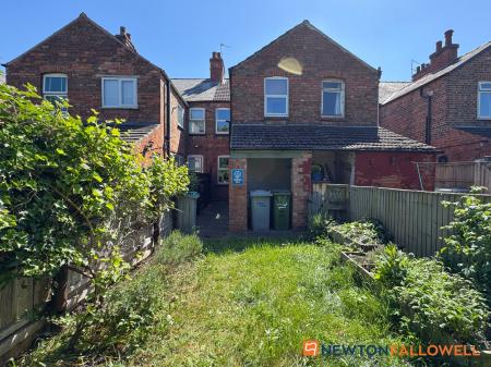 3 bedroom Terraced House for sale in Nicholson Street, Newark