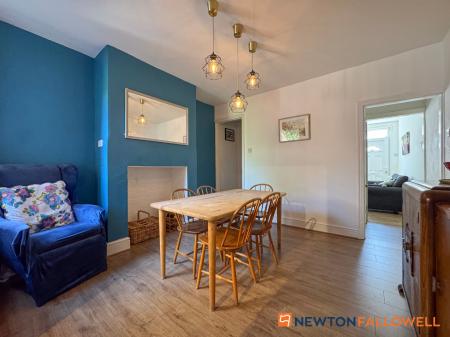 3 bedroom Terraced House for sale in Nicholson Street, Newark