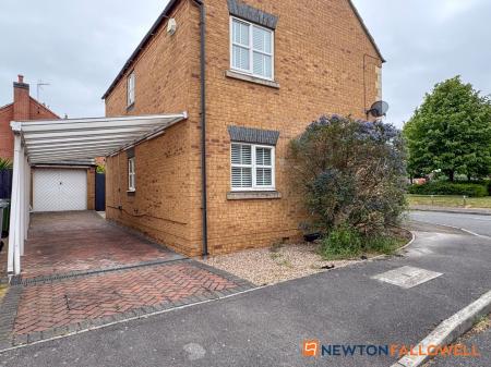 3 bedroom Detached house for sale in Normanton Road, Newark