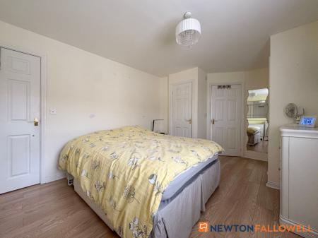 3 bedroom Detached house for sale in Normanton Road, Newark