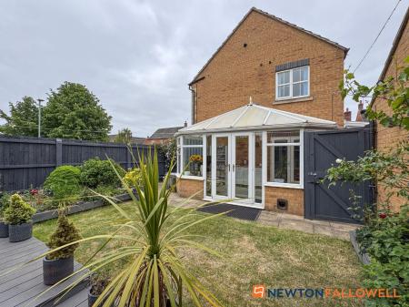 3 bedroom Detached house for sale in Normanton Road, Newark