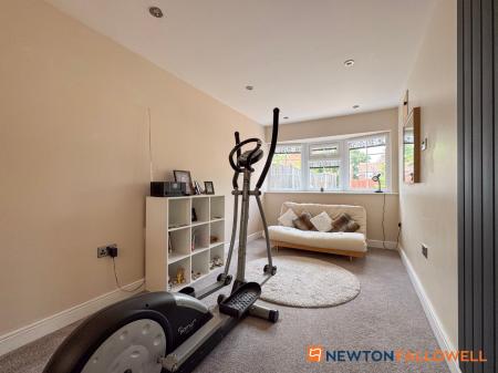 3 bedroom Bungalow for sale in North End, Farndon