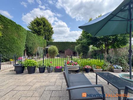 3 bedroom Bungalow for sale in North End, Farndon