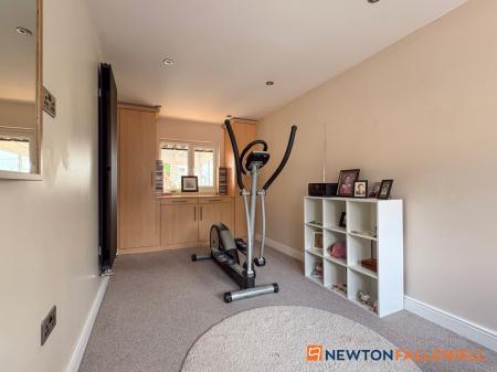 3 bedroom Bungalow for sale in North End, Farndon