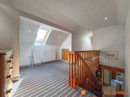 5 bedroom Detached house for sale in North Road, Sutton-on-Trent