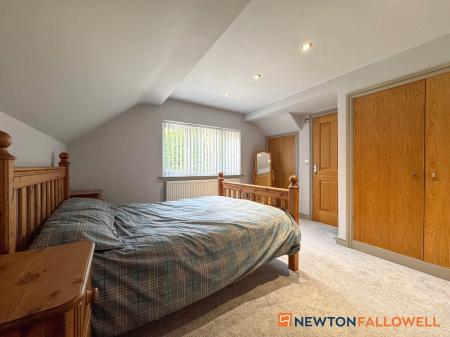5 bedroom Detached house for sale in North Road, Sutton-on-Trent