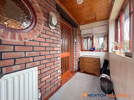 3 bedroom End of terrace house for sale in Quibell Road, Newark