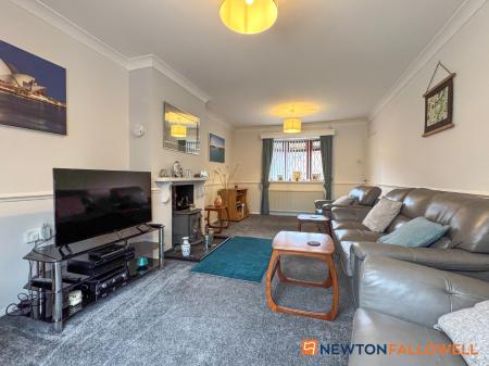 3 bedroom End of terrace house for sale in Quibell Road, Newark