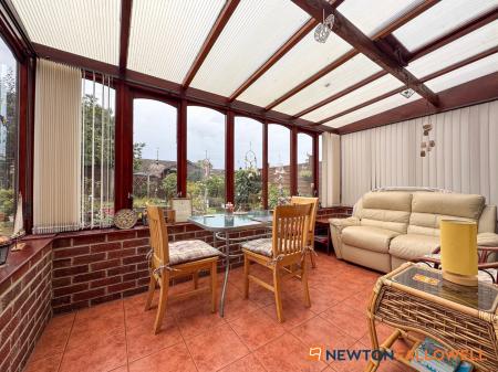 3 bedroom End of terrace house for sale in Quibell Road, Newark