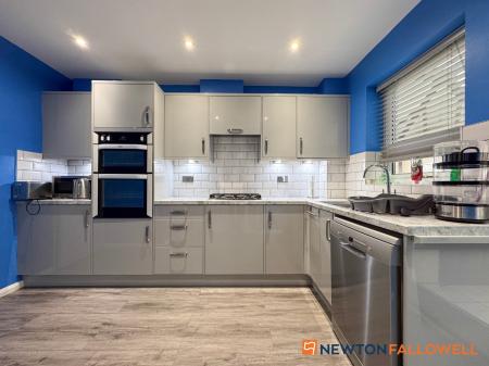 3 bedroom Detached house for sale in Ringrose Close, Newark