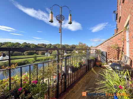 4 bedroom Town house for sale in River View, Trent Lane, Newark