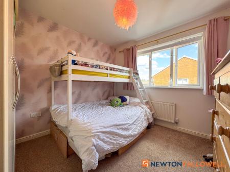 4 bedroom Detached house for sale in Saucemere Drive, Newark