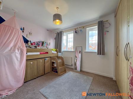 4 bedroom Detached house for sale in Saucemere Drive, Newark