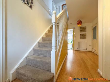 4 bedroom Detached house for sale in Saucemere Drive, Newark