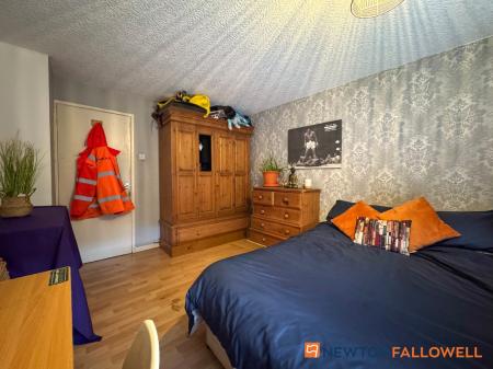 3 bedroom Terraced House for sale in The Meadows, Farndon