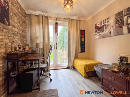 3 bedroom Terraced House for sale in The Meadows, Farndon