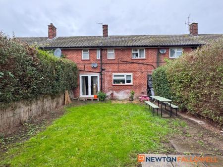 3 bedroom Terraced House for sale in The Meadows, Farndon