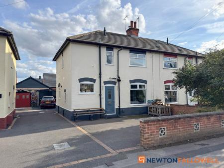 3 bedroom Semi-detached house for sale in Thoresby Avenue, Newark