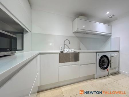 6 bedroom Detached house for sale in Town Street, Westborough