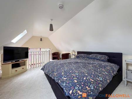 6 bedroom Detached house for sale in Town Street, Westborough