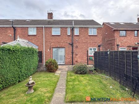3 bedroom Semi-detached house for sale in Trinity Road, Newark
