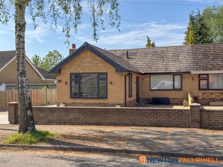 Village Way, Farndon