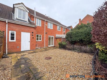 3 bedroom Terraced House for sale in Wheatsheaf Lane, Long Bennington