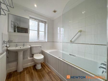 3 bedroom Terraced House for sale in Wheatsheaf Lane, Long Bennington