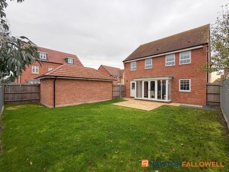4 bedroom Detached house for sale in Whittle Way, Fernwood