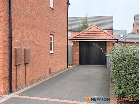 4 bedroom Detached house for sale in Whittle Way, Fernwood