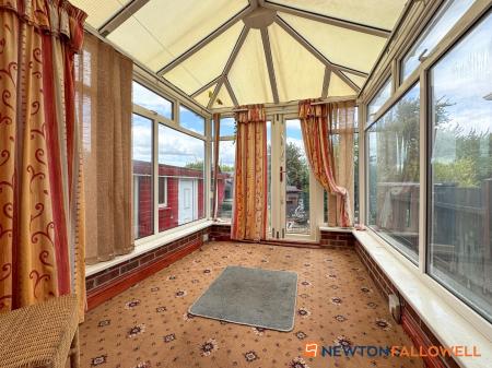 3 bedroom Terraced House for sale in Wolsey Road, Newark