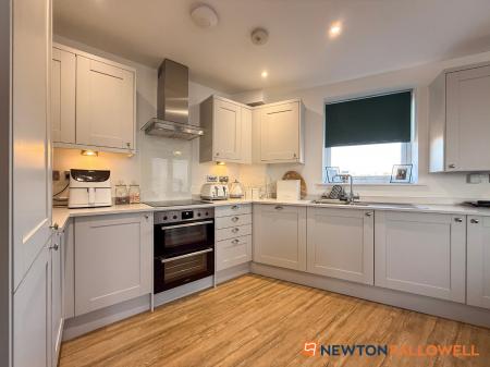 2 bedroom Flat for sale in Green Avenue, Newark