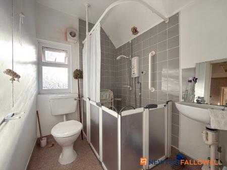 3 bedroom Semi-detached house for sale in Lowfield Lane, Balderton