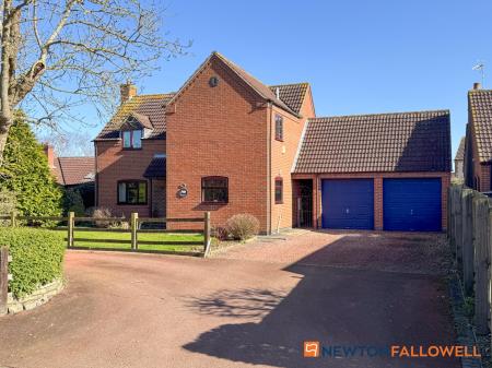 4 bedroom Detached house for sale in The Magnolias, Green Lane, Dry Doddington