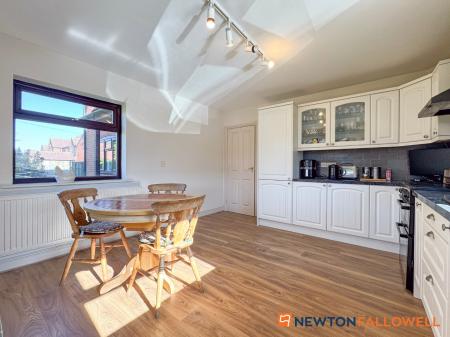 4 bedroom Detached house for sale in The Magnolias, Green Lane, Dry Doddington