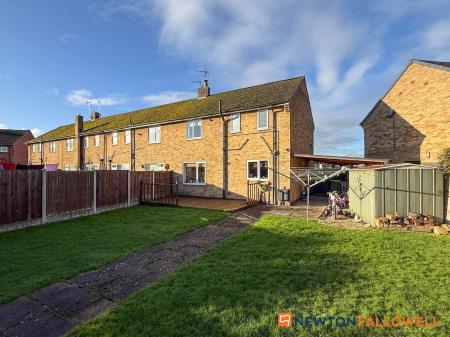3 bedroom End of terrace house for sale in Cranmer Road, Newark