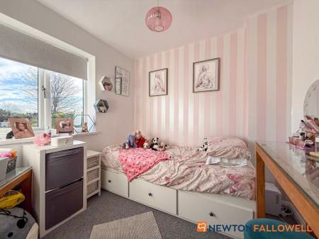 3 bedroom End of terrace house for sale in Cranmer Road, Newark