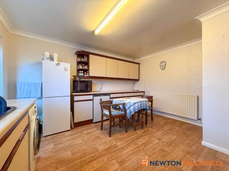 3 bedroom Detached bungalow for sale in Grange Road, Newark