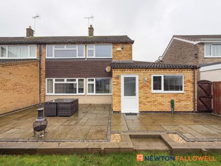 3 bedroom Semi-detached house for sale in Macaulay Drive, Balderton