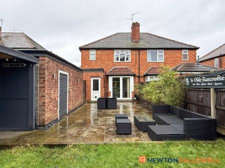 3 bedroom Semi-detached house for sale in Bancroft Road, Newark