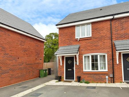 Abbots Drive, Oadby, LE2