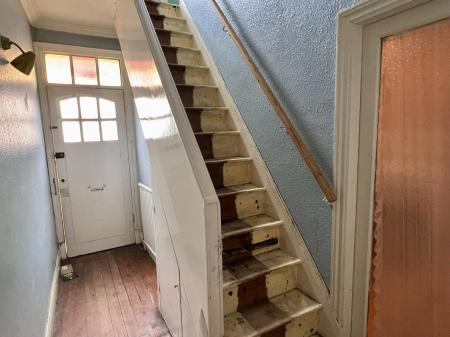 3 bedroom Terraced House for sale in Ashover Road, Leicester, Leicester, LE5