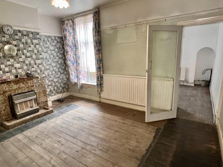 3 bedroom Terraced House for sale in Ashover Road, Leicester, Leicester, LE5