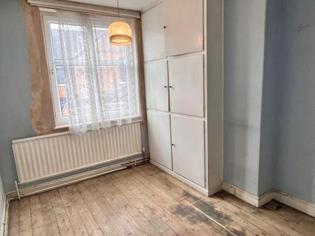 3 bedroom Terraced House for sale in Ashover Road, Leicester, Leicester, LE5