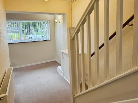 3 bedroom Semi-detached house for sale in Coombe Rise, Oadby, LE2