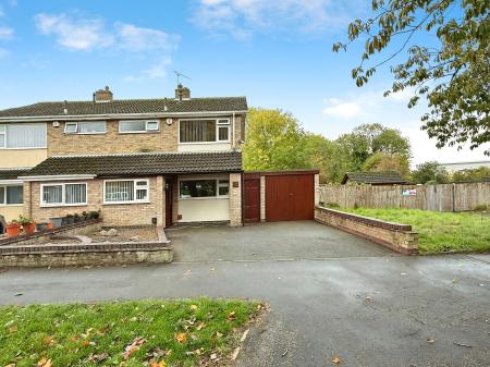 Coombe Rise, Oadby, LE2