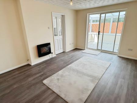 2 bedroom Semi-detached bungalow for sale in Best Close, South Wigston, LE18