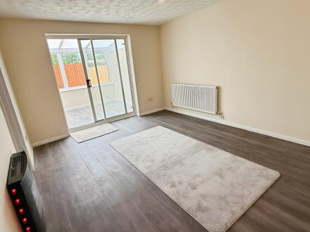 2 bedroom Semi-detached bungalow for sale in Best Close, South Wigston, LE18