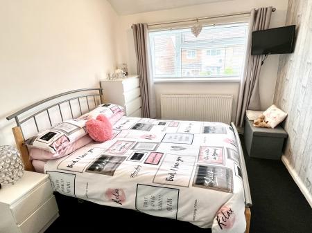 3 bedroom Semi-detached house for sale in Cowley Way, Thurnby Lodge, LE5