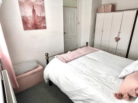 3 bedroom Semi-detached house for sale in Cowley Way, Thurnby Lodge, LE5